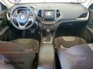 ✅ 2014 Jeep Cherokee Sport • VIN: 1C4PJLAB8EW270496 • Lot: 91346135. Wystawiony na Copart z przebiegiem 114 031 mil. Bezpłatny archiwum sprzedaży aukcyjnych z USA i szczegółowy raport historii pojazdu na DreamBid. Zdjęcie 8.