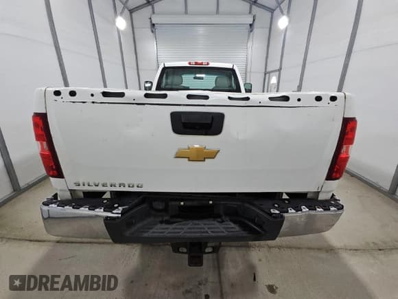 ✅ 2013 Chevrolet Silverado 2500HD Work Truck • VIN: 1GC0CVCG2DF195485 • Лот: 70870625. Опубликован ранее на Copart с пробегом 206 164 миль. Бесплатный доступ к архиву аукционных продаж из США и подробный отчёт об истории автомобиля на DreamBid. Изображение 6.