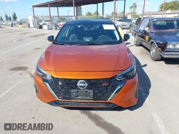 ✅ 2025 Nissan Sentra SR • VIN: 3N1AB8DV1SY252807 • Lot: 43645326. Listed on IAAI with 6,972 mi. Free auction sales archive from the USA and detailed vehicle history report at DreamBid. Image 12.