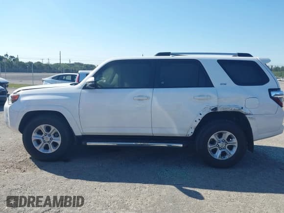 ✅ 2022 Toyota 4Runner SR5 Premium • VIN: JTEFU5JR7N5256716 • Lot: 41794713. Listed on IAAI with 55,407 mi. Free auction sales archive from the USA and detailed vehicle history report at DreamBid. Image 14.