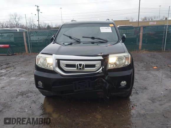 ✅ 2010 Honda Pilot Touring • VIN: 5FNYF4H92AB005361 • Lot: 43778618. Listed on IAAI with 243,937 mi. Free auction sales archive from the USA and detailed vehicle history report at DreamBid. Image 12.