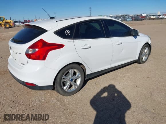 ✅ 2014 Ford Focus SE • VIN: 1FADP3K21EL138431 • Lot: 43640755. Listed on IAAI with 141,361 mi. Free auction sales archive from the USA and detailed vehicle history report at DreamBid. Image 4.