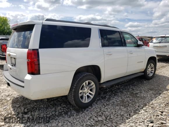 ✅ 2020 Chevrolet Suburban LT • VIN: 1GNSKHKC0LR113270 • Lot: 67737164. Wystawiony na Copart z przebiegiem 111 845 mil. Bezpłatny archiwum sprzedaży aukcyjnych z USA i szczegółowy raport historii pojazdu na DreamBid. Zdjęcie 3.