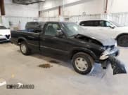 ✅ 2003 GMC Sonoma SLS • VIN: 1GTCS14X938267079 • Lot: 89083215. Wystawiony na Copart z przebiegiem 146 335 mil. Bezpłatny archiwum sprzedaży aukcyjnych z USA i szczegółowy raport historii pojazdu na DreamBid. Zdjęcie 4.