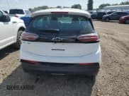 ✅ 2023 Chevrolet Bolt EV 1LT • VIN: 1GBJF1R03P4150591 • Lot: 71690115. Wystawiony na Copart z przebiegiem 21 934 mil. Bezpłatny archiwum sprzedaży aukcyjnych z USA i szczegółowy raport historii pojazdu na DreamBid. Zdjęcie 6.