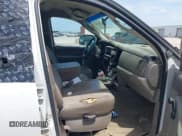 ✅ 2005 Dodge 2500 SLT • VIN: 3D7KR28C75G710174 • Lot: 42421193. Wystawiony na IAAI z przebiegiem 278 450 mil. Bezpłatny archiwum sprzedaży aukcyjnych z USA i szczegółowy raport historii pojazdu na DreamBid. Zdjęcie 5.