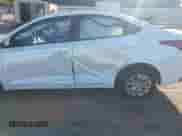 2019 Hyundai Accent SE z VIN 3KPC24A30KE042153, wystawiony jako IAAI lot #43367466 z przebiegiem 114 895 mil mil oraz . Historia ofert i sprzedaży dostępna na DreamBid. Obrazek 6.