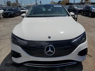 ✅ 2023 Mercedes-Benz EQE 350+ • VIN: W1KEG2BB1PF019844 • Lot: 49255534. Wystawiony na Copart z przebiegiem 11 440 mil. Bezpłatny archiwum sprzedaży aukcyjnych z USA i szczegółowy raport historii pojazdu na DreamBid. Zdjęcie 5.