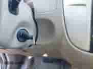 2005 Mercury Mariner Luxury z VIN 4M2YU56165DJ12462, wystawiony jako IAAI lot #41701579 z przebiegiem 252 874 mil mil oraz . Historia ofert i sprzedaży dostępna na DreamBid. Obrazek 11.