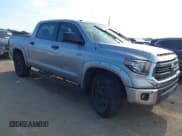✅ 2015 Toyota Tundra SR5 • VIN: 5TFEY5F16FX190849 • Lot: 42687864. Wystawiony na IAAI z przebiegiem 274 710 mil. Bezpłatny archiwum sprzedaży aukcyjnych z USA i szczegółowy raport historii pojazdu na DreamBid. Zdjęcie 1.