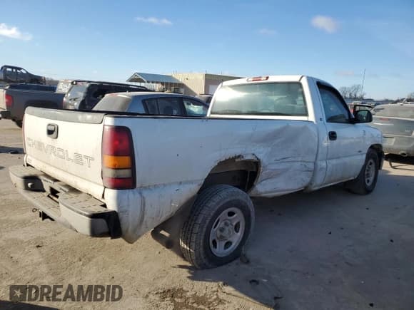 ✅ 2001 Chevrolet Silverado 1500 • VIN: 1GCEC14VX1Z326619 • Лот: 41838705. Опубликован ранее на Copart с пробегом 158 866 миль. Бесплатный доступ к архиву аукционных продаж из США и подробный отчёт об истории автомобиля на DreamBid. Изображение 3.