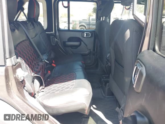 ✅ 2021 Jeep Wrangler Unlimited Sport S • VIN: 1C4HJXDN4MW596523 • Лот: 43094668. Опубликован ранее на IAAI с пробегом 128 511 миль. Бесплатный доступ к архиву аукционных продаж из США и подробный отчёт об истории автомобиля на DreamBid. Изображение 8.