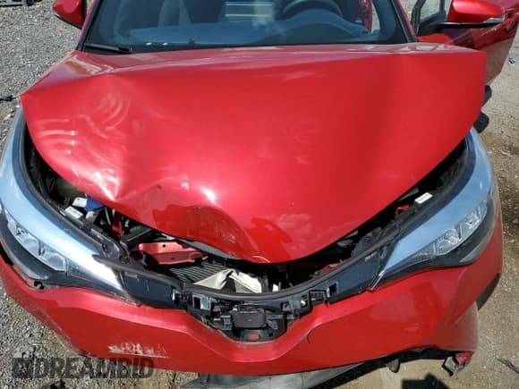 ✅ 2022 Toyota C-HR XLE • VIN: NMTKHMBX1NR143030 • Lot: 62584025. Wystawiony na Copart z przebiegiem 49 864 mil. Bezpłatny archiwum sprzedaży aukcyjnych z USA i szczegółowy raport historii pojazdu na DreamBid. Zdjęcie 11.