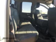 ✅ 2022 Chevrolet Silverado 2500HD • VIN: 1GB2WLE7XNF141794 • Lot: 79089104. Wystawiony na Copart z przebiegiem 55 043 mil. Bezpłatny archiwum sprzedaży aukcyjnych z USA i szczegółowy raport historii pojazdu na DreamBid. Zdjęcie 10.