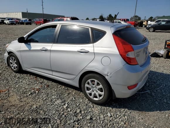 ✅ 2014 Hyundai Accent GS • VIN: KMHCT5AE2EU162719 • Лот: 75725914. Опубликован ранее на Copart с пробегом 154 453 миль. Бесплатный доступ к архиву аукционных продаж из США и подробный отчёт об истории автомобиля на DreamBid. Изображение 2.