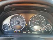 ✅ 2017 BMW 3 Series 330i • VIN: WBA8B9G37HNU54940 • Lot: 92940915. Wystawiony na Copart z przebiegiem 33 440 mil. Bezpłatny archiwum sprzedaży aukcyjnych z USA i szczegółowy raport historii pojazdu na DreamBid. Zdjęcie 9.