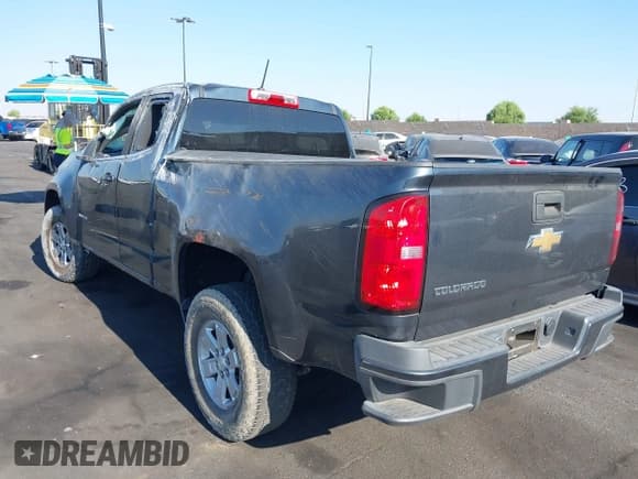 ✅ 2019 Chevrolet Colorado 2WD Work Truck • VIN: 1GCHSBEA2K1123712 • Lot: 42928337. Wystawiony na IAAI z przebiegiem 82 883 mil. Bezpłatny archiwum sprzedaży aukcyjnych z USA i szczegółowy raport historii pojazdu na DreamBid. Zdjęcie 3.