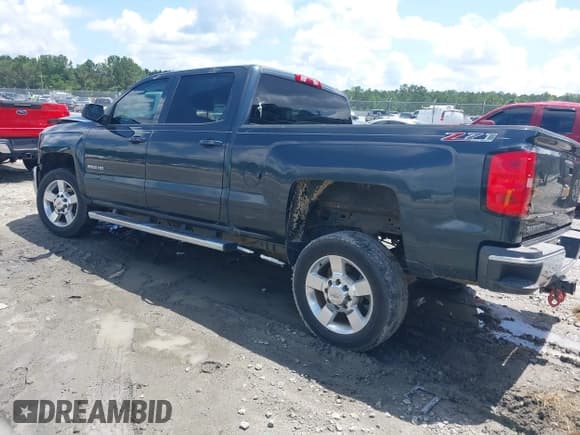 ✅ 2017 Chevrolet Silverado 2500HD LT • VIN: 1GC1KVEG1HF150872 • Lot: 42517729. Listed on IAAI with 100,405 mi. Free auction sales archive from the USA and detailed vehicle history report at DreamBid. Image 3.