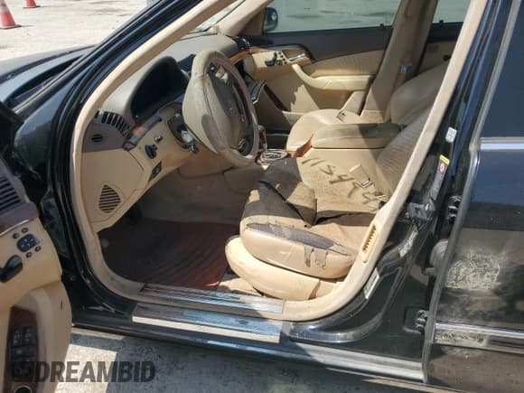✅ 2004 Mercedes-Benz S 500 • VIN: WDBNG84JX4A417661 • Lot: 68915494. Wystawiony na Copart z przebiegiem Nie podano. Bezpłatny archiwum sprzedaży aukcyjnych z USA i szczegółowy raport historii pojazdu na DreamBid. Zdjęcie 7.