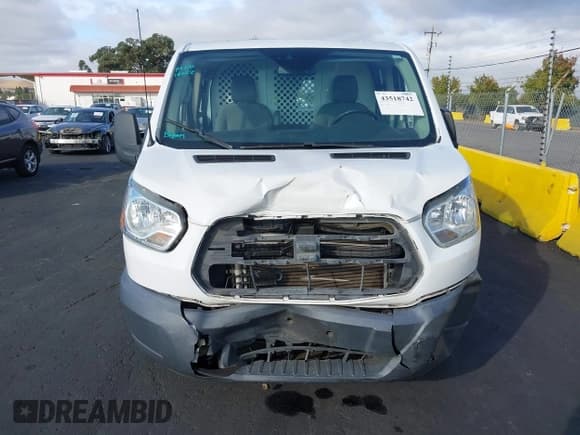 ✅ 2016 Ford Transit Cargo • VIN: 1FTYR1ZM0GKA47175 • Lot: 43518742. Wystawiony na IAAI z przebiegiem 45 930 mil. Bezpłatny archiwum sprzedaży aukcyjnych z USA i szczegółowy raport historii pojazdu na DreamBid. Zdjęcie 12.