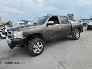 ✅ 2007 Chevrolet Silverado 1500 1LT • VIN: 2GCEC13J371529268 • Lot: 70453405. Listed on Copart with 231,961 mi. Free auction sales archive from the USA and detailed vehicle history report at DreamBid. Image 1.
