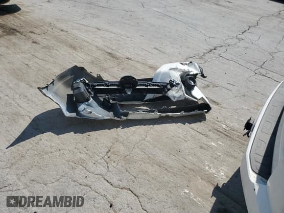 ✅ 2022 Toyota 4Runner SR5 Premium • VIN: JTENU5JR4N6065888 • Lot: 85198815. Wystawiony na Copart z przebiegiem 46 647 mil. Bezpłatny archiwum sprzedaży aukcyjnych z USA i szczegółowy raport historii pojazdu na DreamBid. Zdjęcie 13.