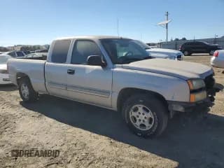 ✅ 2004 Chevrolet Silverado 1500 LS • VIN: 2GCEC19TX41228565 • Лот: 67532654. Опубликован ранее на Copart с пробегом 214 958 миль. Бесплатный доступ к архиву аукционных продаж из США и подробный отчёт об истории автомобиля на DreamBid. Изображение 4.