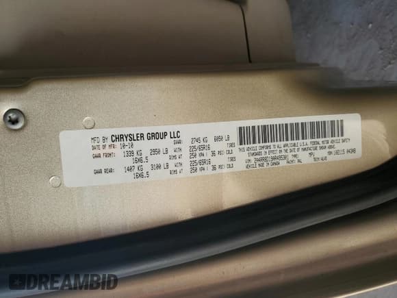 ✅ 2010 Chrysler Town & Country Touring Plus • VIN: 2A4RR8D19AR495301 • Lot: 91255415. Wystawiony na Copart z przebiegiem 227 695 mil. Bezpłatny archiwum sprzedaży aukcyjnych z USA i szczegółowy raport historii pojazdu na DreamBid. Zdjęcie 14.