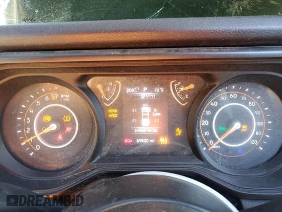 ✅ 2024 Jeep Gladiator Sport S • VIN: 1C6HJTAG1RL102357 • Lot: 90707335. Wystawiony na Copart z przebiegiem 69 820 mil. Bezpłatny archiwum sprzedaży aukcyjnych z USA i szczegółowy raport historii pojazdu na DreamBid. Zdjęcie 9.