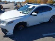 ✅ 2015 Acura TLX Technology • VIN: 19UUB3F59FA000227 • Lot: 43459034. Wystawiony na IAAI z przebiegiem 113 364 mil. Bezpłatny archiwum sprzedaży aukcyjnych z USA i szczegółowy raport historii pojazdu na DreamBid. Zdjęcie 19.