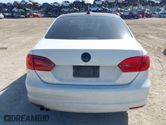 ✅ 2013 Volkswagen Jetta TDI w/Premium • VIN: 3VWLL7AJXDM392313 • Лот: 42131758. Опубликован ранее на IAAI с пробегом 98 618 миль. Бесплатный доступ к архиву аукционных продаж из США и подробный отчёт об истории автомобиля на DreamBid. Изображение 16.