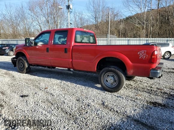 ✅ 2015 Ford F-350 Platinum • VIN: 1FT8W3B65FED38106 • Lot: 91902755. Listed on Copart with 322,633 mi. Free auction sales archive from the USA and detailed vehicle history report at DreamBid. Image 2.