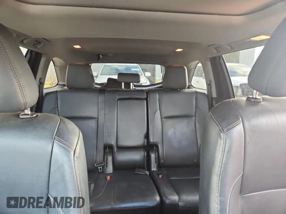 ✅ 2015 Toyota Highlander XLE • VIN: 5TDKKRFH2FS058380 • Lot: 90385265. Wystawiony na Copart z przebiegiem 190 986 mil. Bezpłatny archiwum sprzedaży aukcyjnych z USA i szczegółowy raport historii pojazdu na DreamBid. Zdjęcie 10.