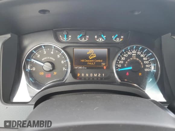 ✅ 2013 Ford F-150 XL • VIN: 1FTFW1EF6DFC13176 • Lot: 54921795. Listed on Copart with 147,280 mi. Free auction sales archive from the USA and detailed vehicle history report at DreamBid. Image 9.