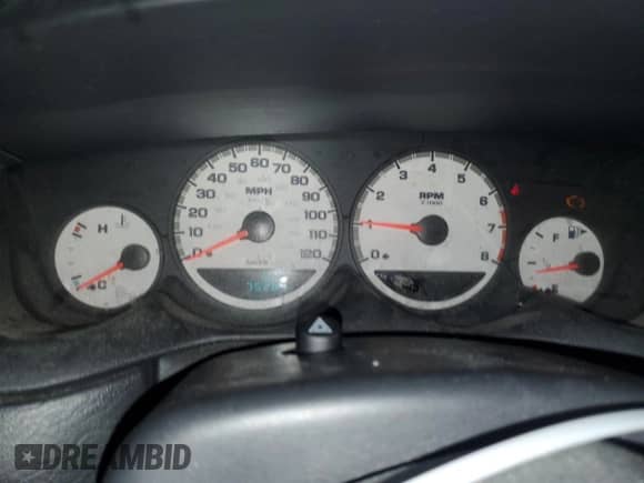 2004 Dodge Neon SXT z VIN 1B3ES56C44D641392, wystawiony jako Copart lot #47780735 z przebiegiem 75 284 mil mil oraz Szkoda całkowita • Salvage title. Historia ofert i sprzedaży dostępna na DreamBid. Obrazek 9.