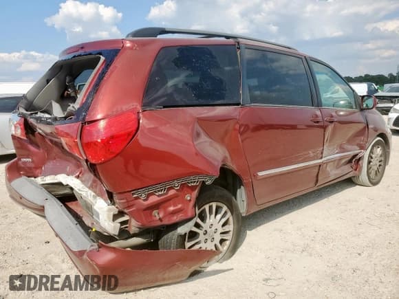 ✅ 2007 Toyota Sienna XLE • VIN: 5TDZK22C77S085768 • Лот: 84628305. Опубликован ранее на Copart с пробегом 128 636 миль. Бесплатный доступ к архиву аукционных продаж из США и подробный отчёт об истории автомобиля на DreamBid. Изображение 3.