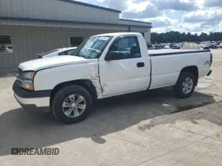 2004 Chevrolet Silverado 1500 Work Truck z VIN 1GCEK14X14Z280543, wystawiony jako Copart lot #70264945 z przebiegiem 83 196 mil mil oraz Szkoda całkowita • Salvage title. Historia ofert i sprzedaży dostępna na DreamBid. Obrazek 1.