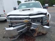 ✅ 2017 Chevrolet Silverado 2500HD LT • VIN: 1GC1KVEY4HF182790 • Lot: 42357385. Wystawiony na IAAI z przebiegiem 189 755 mil. Bezpłatny archiwum sprzedaży aukcyjnych z USA i szczegółowy raport historii pojazdu na DreamBid. Zdjęcie 6.