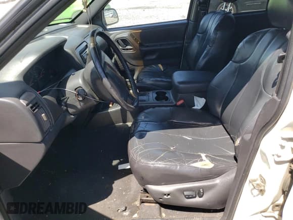 ✅ 2001 Jeep Grand Cherokee Laredo • VIN: 1J4GW48N21C505942 • Lot: 60498825. Listed on Copart with 258,115 mi. Free auction sales archive from the USA and detailed vehicle history report at DreamBid. Image 7.