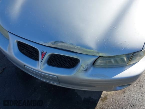 ✅ 2001 Pontiac Grand Prix GTP • VIN: 1G2WR12161F183418 • Лот: 41640223. Опубликован ранее на IAAI с пробегом 201 965 миль. Бесплатный доступ к архиву аукционных продаж из США и подробный отчёт об истории автомобиля на DreamBid. Изображение 6.