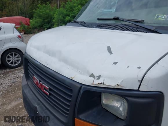 ✅ 2012 GMC Savana • VIN: 1GTW7FBG2C1145185 • Lot: 43271115. Listed on IAAI with 238,924 mi. Free auction sales archive from the USA and detailed vehicle history report at DreamBid. Image 12.