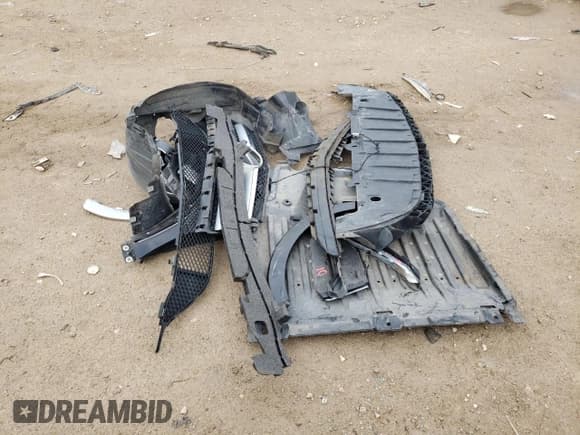 ✅ 2017 Mercedes-Benz B B 250e • VIN: WDDVP9ABXHJ015106 • Лот: 42187963. Опубликован ранее на Copart с пробегом 34 934 миль. Бесплатный доступ к архиву аукционных продаж из США и подробный отчёт об истории автомобиля на DreamBid. Изображение 13.