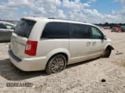 ✅ 2011 Chrysler Town & Country Limited • VIN: 2A4RR6DG0BR688074 • Лот: 69177755. Опубликован ранее на Copart с пробегом 185 046 миль. Бесплатный доступ к архиву аукционных продаж из США и подробный отчёт об истории автомобиля на DreamBid. Изображение 3.