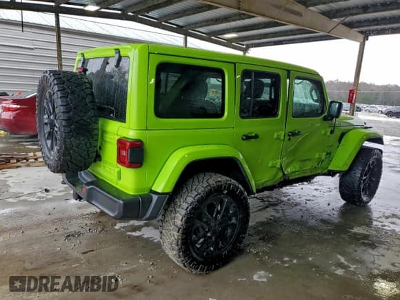 ✅ 2021 Jeep Wrangler Unlimited Sahara • VIN: 1C4JJXP68MW840101 • Лот: 94833705. Опубликован ранее на Copart с пробегом 37 930 миль. Бесплатный доступ к архиву аукционных продаж из США и подробный отчёт об истории автомобиля на DreamBid. Изображение 3.