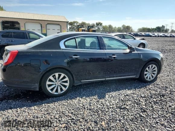 ✅ 2015 Lincoln MKS • VIN: 1LNHL9EK9FG606529 • Lot: 80647785. Listed on Copart with 169,860 mi. Free auction sales archive from the USA and detailed vehicle history report at DreamBid. Image 3.
