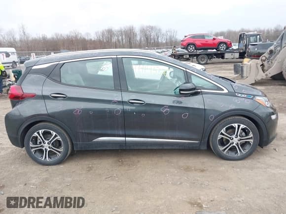 ✅ 2020 Chevrolet Bolt EV Premier • VIN: 1G1FZ6S0XL4138070 • Lot: 41914556. Wystawiony na IAAI z przebiegiem 26 332 mil. Bezpłatny archiwum sprzedaży aukcyjnych z USA i szczegółowy raport historii pojazdu na DreamBid. Zdjęcie 13.
