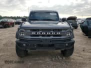 ✅ 2024 Ford Bronco Big Bend • VIN: 1FMDE7BH7RLB25857 • Лот: 90240015. Опубликован ранее на Copart с пробегом 6 298 миль. Бесплатный доступ к архиву аукционных продаж из США и подробный отчёт об истории автомобиля на DreamBid. Изображение 5.