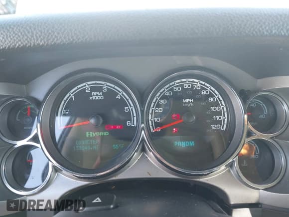 ✅ 2011 Chevrolet Silverado 1500 1HY • VIN: 3GCUKUEJ8BG300341 • Lot: 41749718. Listed on IAAI with 153,148 mi. Free auction sales archive from the USA and detailed vehicle history report at DreamBid. Image 7.