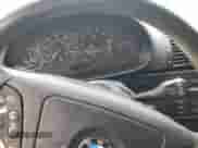 1999 BMW 3 Series 323i с VIN WBAAM3339XCD56665, выставлен на аукционе Copart как лот 82590554 с пробегом Не указан миль и Чистый • Clean title. История ставок и продаж доступна на DreamBid. Изображение 9.