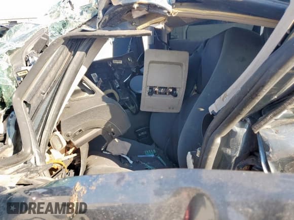 ✅ 2007 Chevrolet Silverado 2500HD 1LT • VIN: 1GCHK23687F560820 • Lot: 68724555. Wystawiony na Copart z przebiegiem Nie podano. Bezpłatny archiwum sprzedaży aukcyjnych z USA i szczegółowy raport historii pojazdu na DreamBid. Zdjęcie 7.